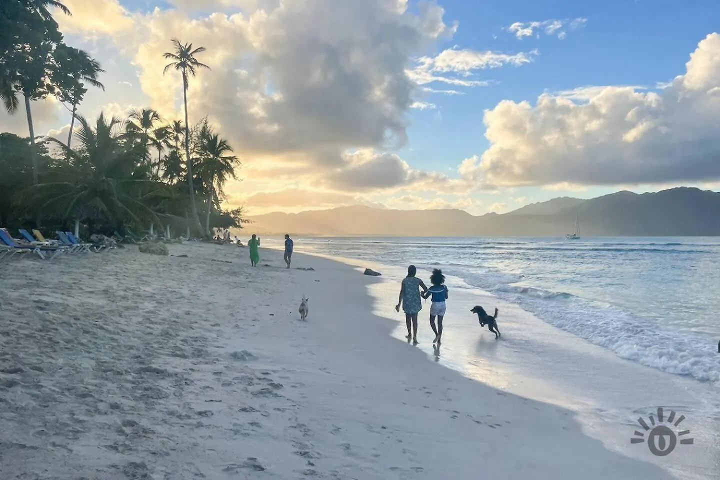 Spacious Ac Room At La Playita - Villavida Las Galeras Hotel